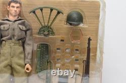 1/6 WWII Anti-Tank Gun M3 37mm Dragon Model Kit Gunner Tom Hackett New Open Box