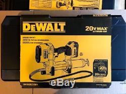 DEWALT DCGG571M1 20-Volt MAX Grease Gun Kit with Battery 4Ah, Charger, Kit Box