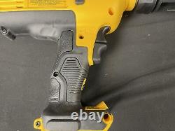 DeWalt DCE560D1 Adhesive Gun Kit New Open Box