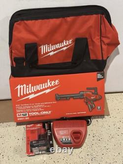 MILWAUKEE M12 10-Ounce Caulk & Adhesive Gun Kit NEW 2441-20 + 6.0AH Battery