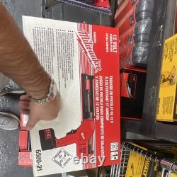 Milwaukee 12 Volt Caulk and Adhesive Gun Kit for Sealant Application MPN 6560-21