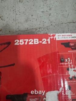 Milwaukee 2572B-21 M12 12V Airsnake Drain Cleaning Air Gun Kit with Attachments