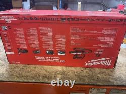 Milwaukee 2646-21CT M18 Cordless 2-Speed Grease Gun Kit with 1.5Ah Battery