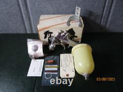 Vintage DeVilbiss Gravity Feed Paint Gun Kit NOS GFG-616-FW