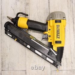 Dewalt DWFP72155 Pistolet à clous de finition angulaire DA de précision pneumatique de 15 gauge
