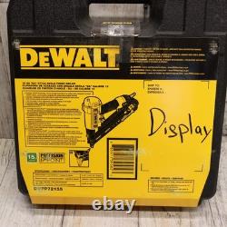 Dewalt DWFP72155 Pistolet à clous de finition angulaire DA de précision pneumatique de 15 gauge