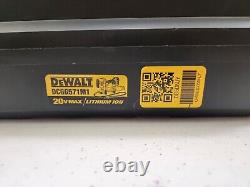 Dewalt Dcgg571m1 20v Max Li-ion Grease Gun Kit Hard Shell Case Brand New