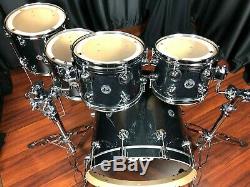 Dw Drums Définit Le Kit De Maple Drum Workshop Collector Gun Verre Étincelle Métal