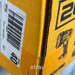 Kit Combo 3 Outils DEWALT 20V MAX DCK397HM2 Lampe de Poche à Choc Pistolet à Graisse Neuf