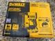 Kit Cloueur &agrave; Broches Dewalt 23 Gauges Dcn623d1 Neuf Et Scell&eacute;