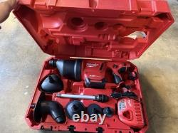 Kit de nettoyage de drains Milwaukee M12 AIRSNAKE Pistolet à air Modèle (2572B-21)