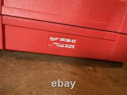 Kit de nettoyage de drains Milwaukee M12 AIRSNAKE Pistolet à air Modèle (2572B-21)