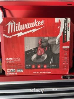 Kit de nettoyeur de drains Milwaukee Tool 2572B-21 pistolet à air M12 Airsnake