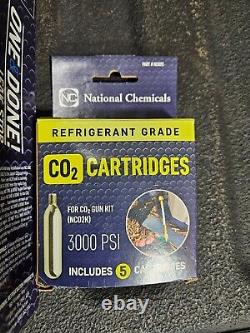 Kit de pistolet CO2 chimique national avec un arrêt de fuite et des cartouches de CO2 prêtes à l'emploi.