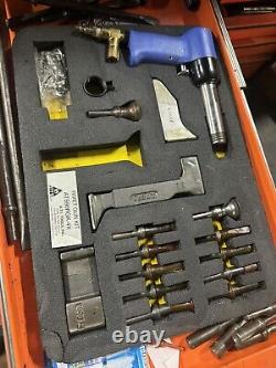 Kit de pistolet à rivets A. T. I AT590RGK-4X Démonstration de boîte ouverte Bumper Technicien Aero aveugle