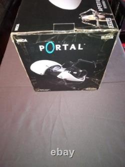 Kit personnalisé de pistolet à portail portable de l'Aperture Science NECA - Neuf et scellé