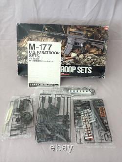 Le kit de modèle de la carabine Colt M-177 pour parachutistes à l'échelle 1:11, arme en plastique non tirante