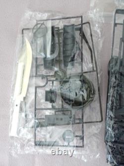 Le kit de modèle de la carabine Colt M-177 pour parachutistes à l'échelle 1:11, arme en plastique non tirante