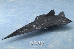 Nouveau kit modèle Dark Star Bell Fine Top Gun Maverick authentique en prévente